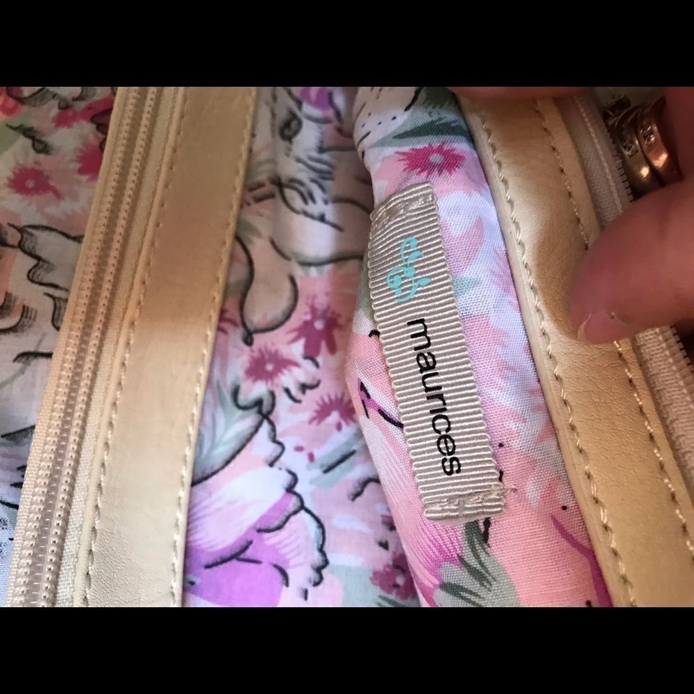 Oversized Handbag - Picture 13 of 16
